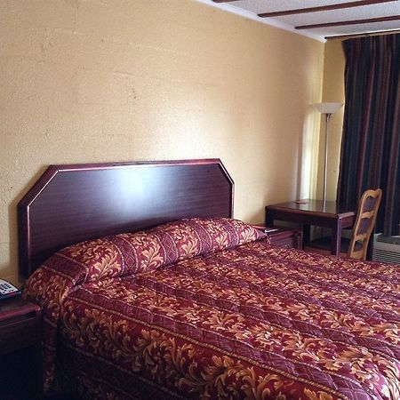 Holiday Motel Hugo Εξωτερικό φωτογραφία