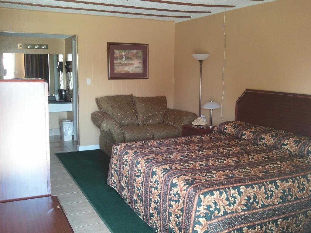 Holiday Motel Hugo Δωμάτιο φωτογραφία