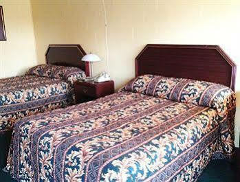 Holiday Motel Hugo Εξωτερικό φωτογραφία
